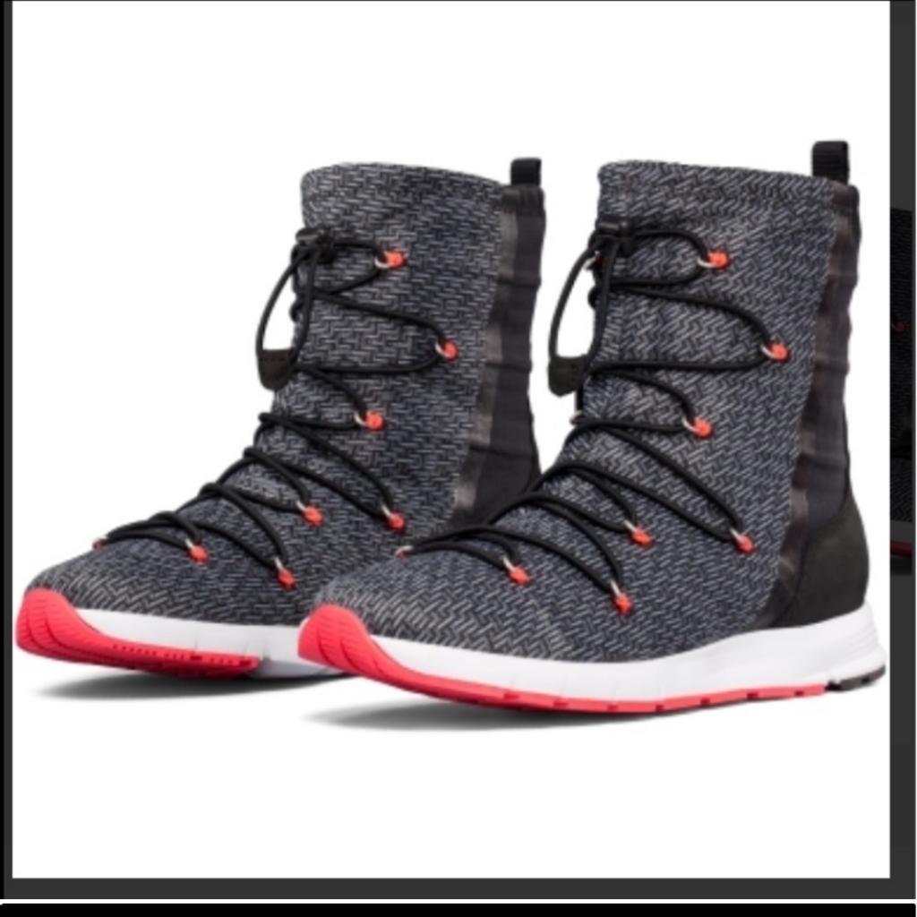 Under Armour Charged All Around Knit Womens Sneaker Boots Sz 6.5 Grey Black Red